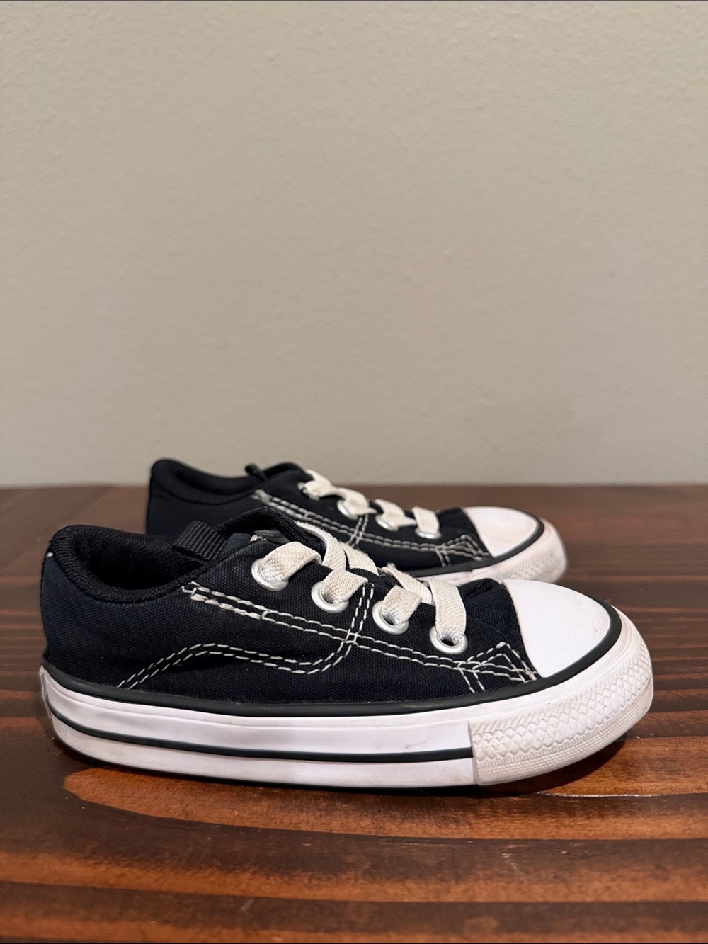 Converse Chuck Taylor All Star Sneakers Slip On Size: 7C